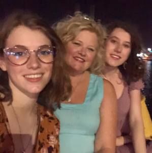 Meet your Posher, Elisha